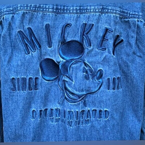 Vintage Disney Blue Denim Embroidered Button Down Shirt~M~ - Picture 4 of 7